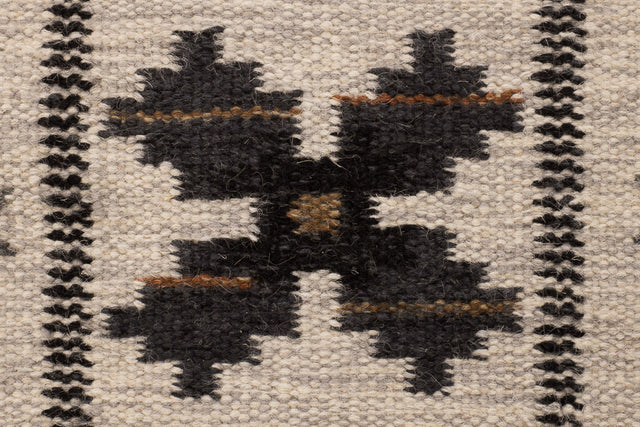 Floda Black