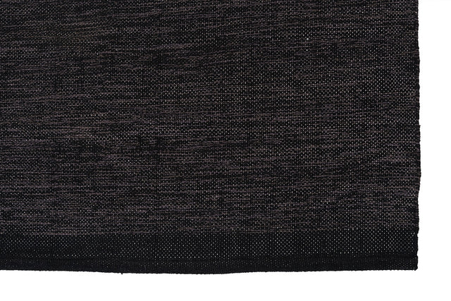 Heby Black